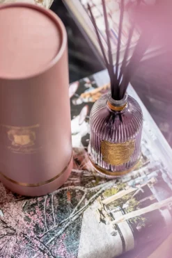 Holland Cooper Diffusers><noscript><img width=